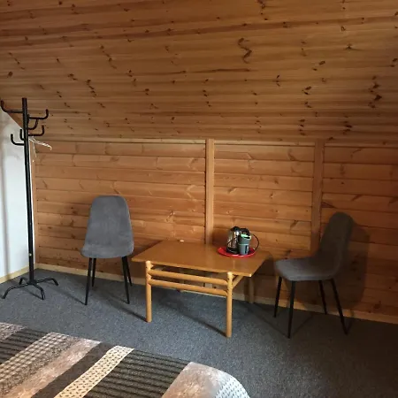 Laane Pansion Bed & Breakfast *