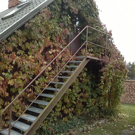 Laane Pansion Bed & Breakfast *