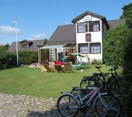 Laane Pansion Bed & Breakfast