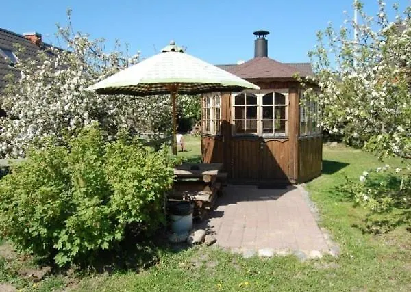 Laane Pansion Bed & Breakfast