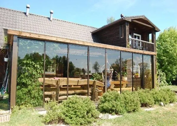 Laane Pansion Bed & Breakfast *